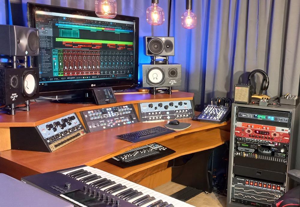 Mix Waves Studio Overview